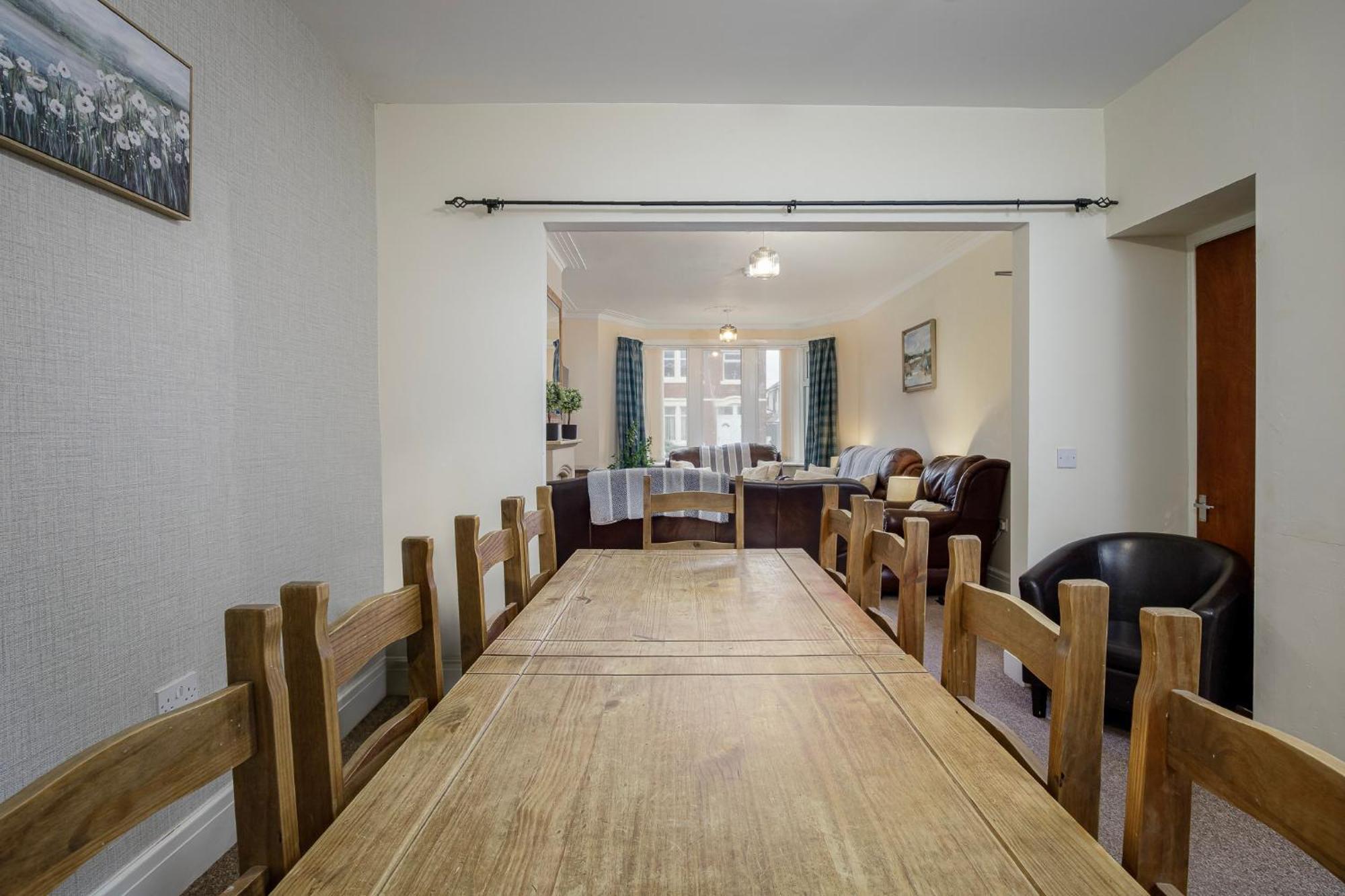 Arnside - Spacious 10-Bedroom Seaside Cottage Blackpool Eksteriør billede
