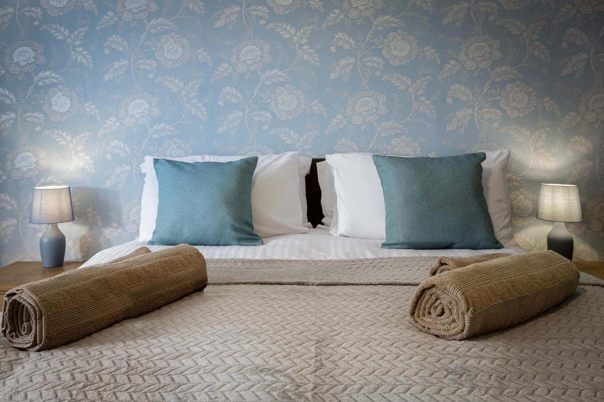 Arnside - Spacious 10-Bedroom Seaside Cottage Blackpool Eksteriør billede