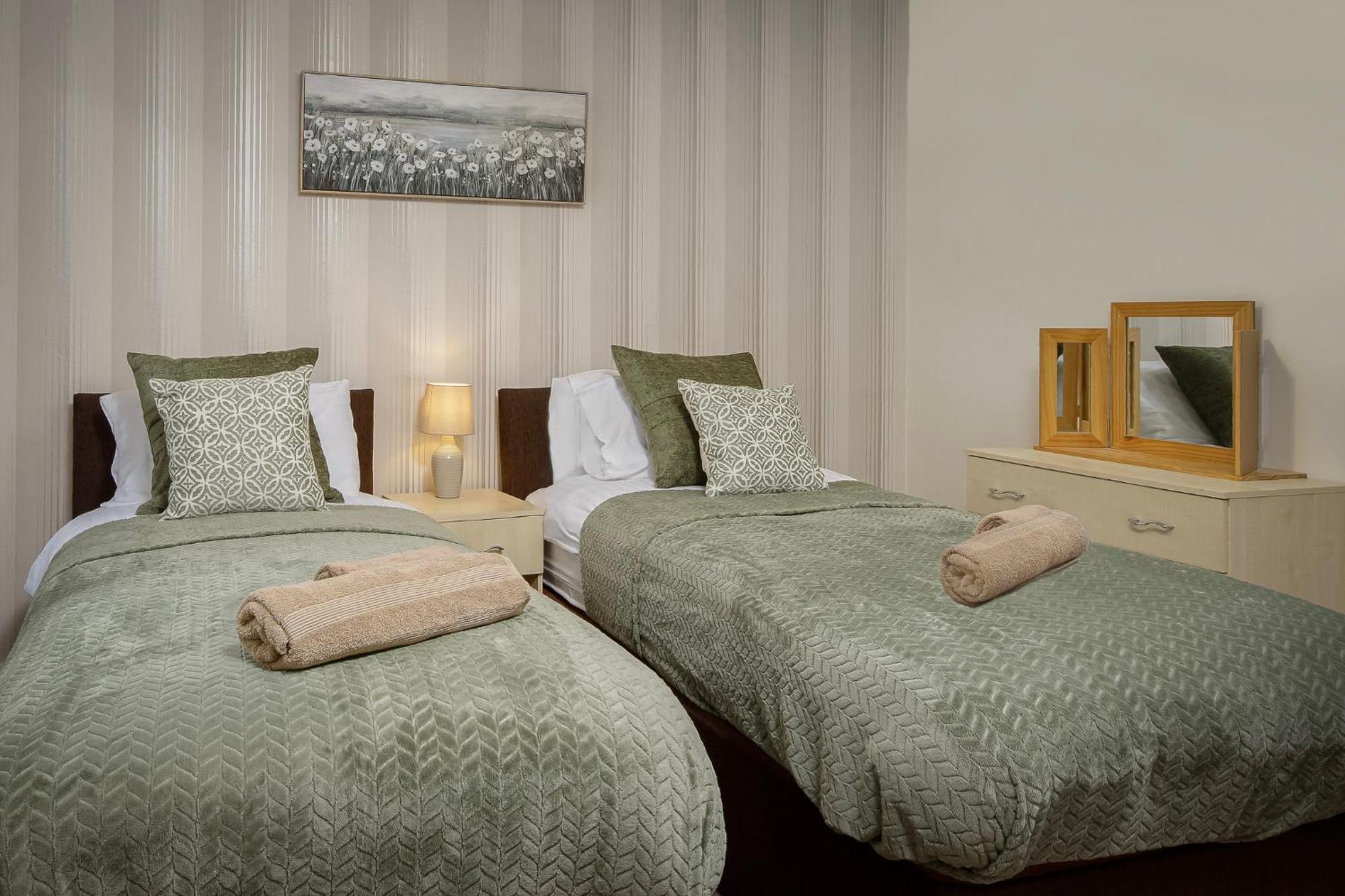 Arnside - Spacious 10-Bedroom Seaside Cottage Blackpool Eksteriør billede