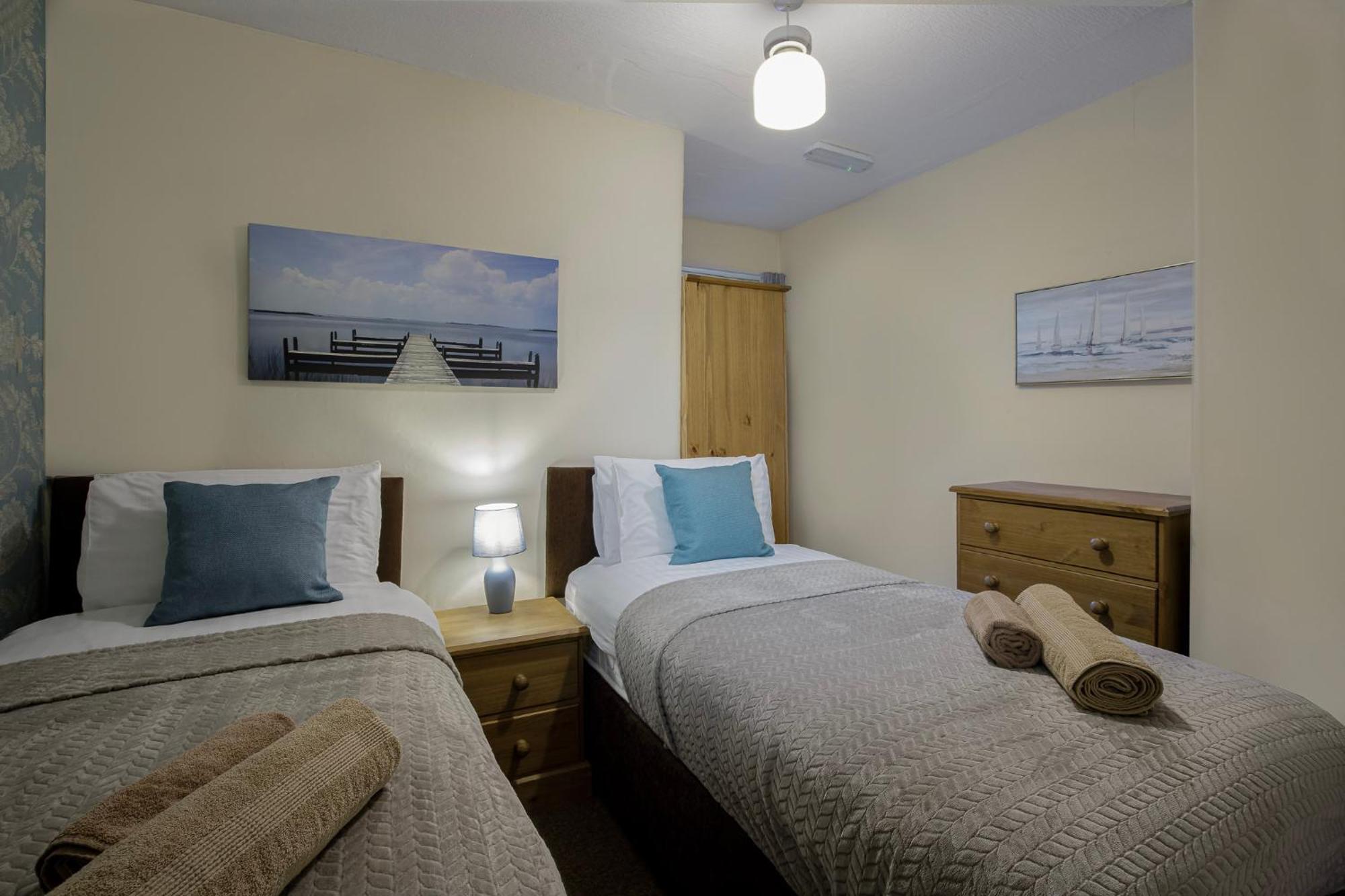 Arnside - Spacious 10-Bedroom Seaside Cottage Blackpool Eksteriør billede