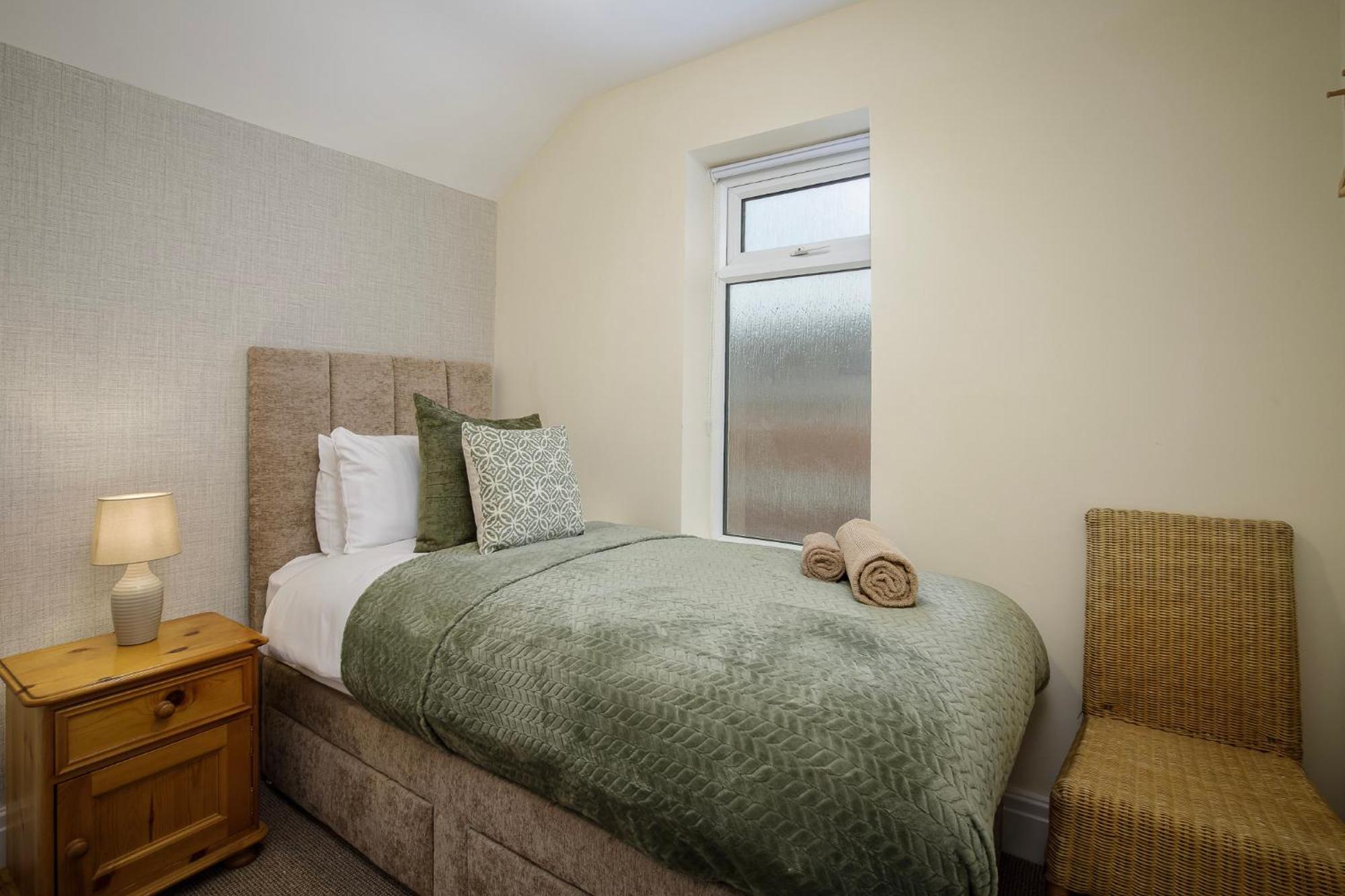 Arnside - Spacious 10-Bedroom Seaside Cottage Blackpool Eksteriør billede