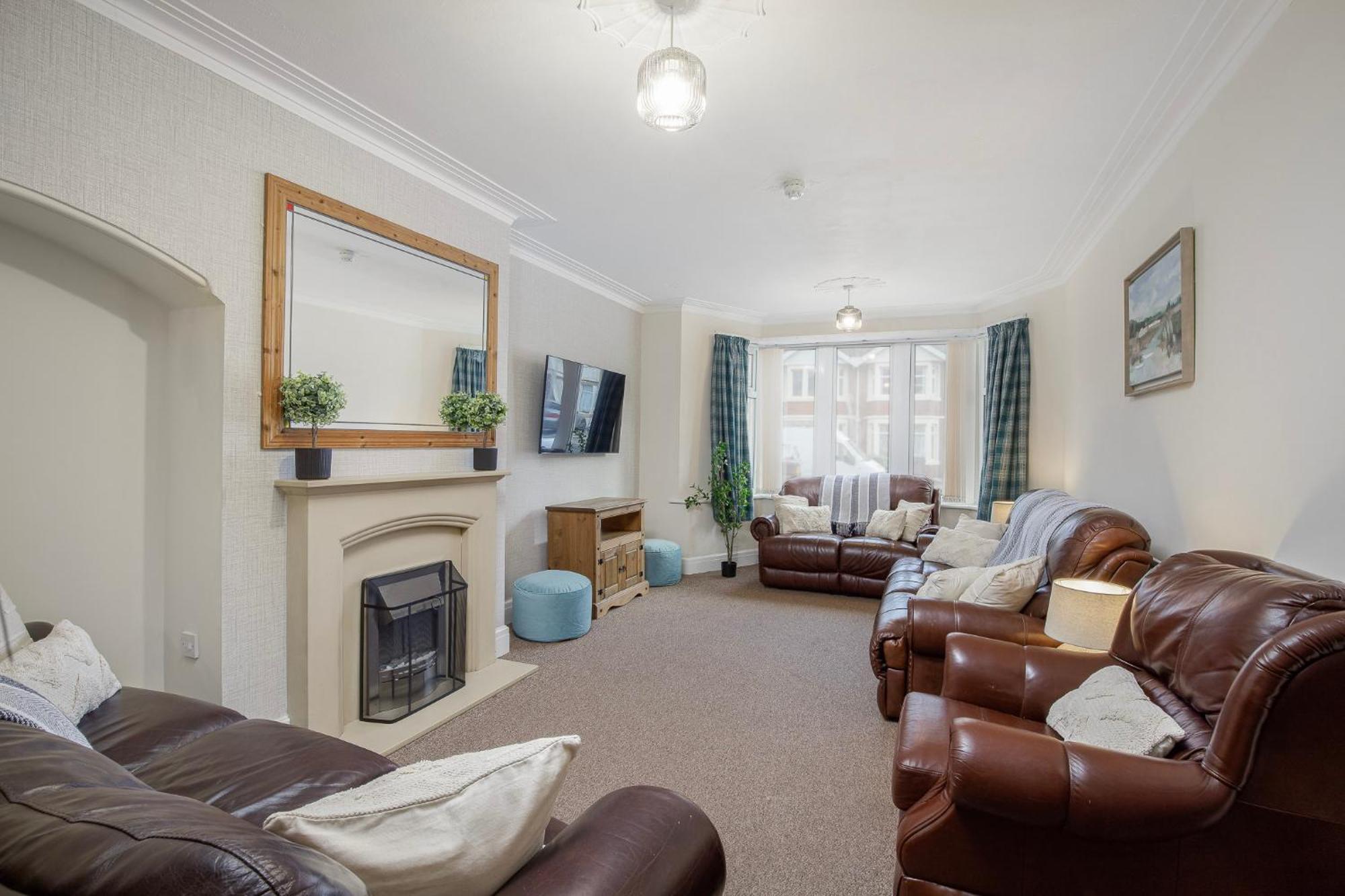 Arnside - Spacious 10-Bedroom Seaside Cottage Blackpool Eksteriør billede