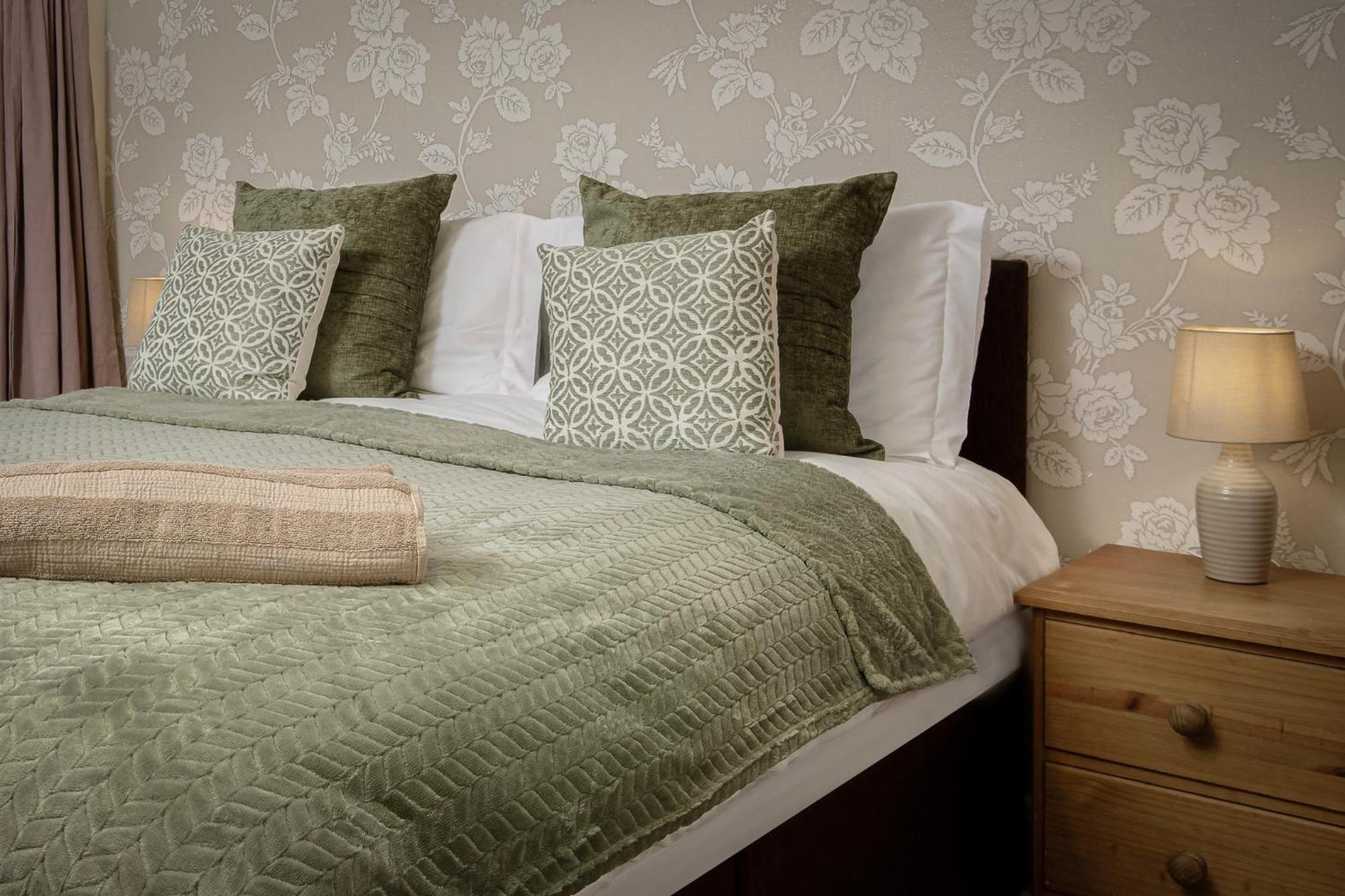 Arnside - Spacious 10-Bedroom Seaside Cottage Blackpool Eksteriør billede