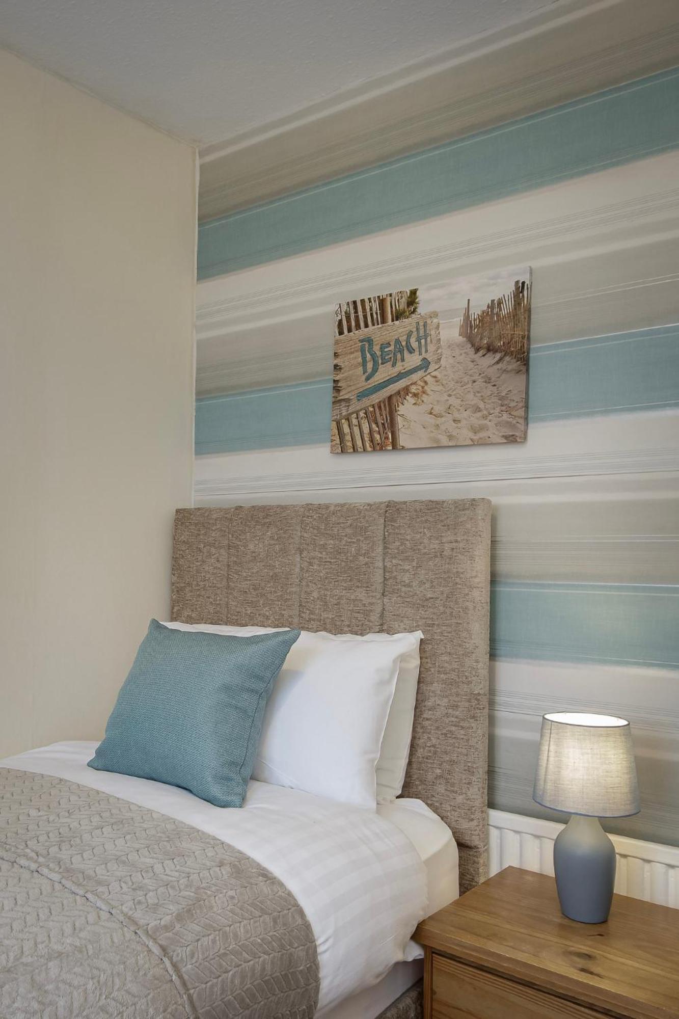 Arnside - Spacious 10-Bedroom Seaside Cottage Blackpool Eksteriør billede